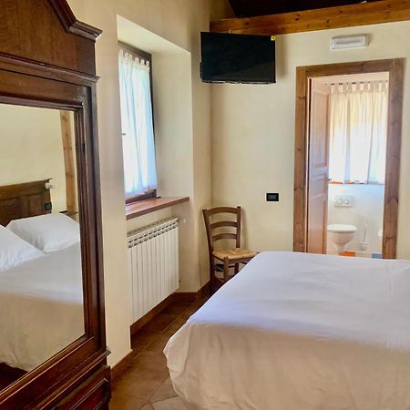 Agriturismo Il Talento Nella Quiete Castiglione dʼIntelvi Exterior foto