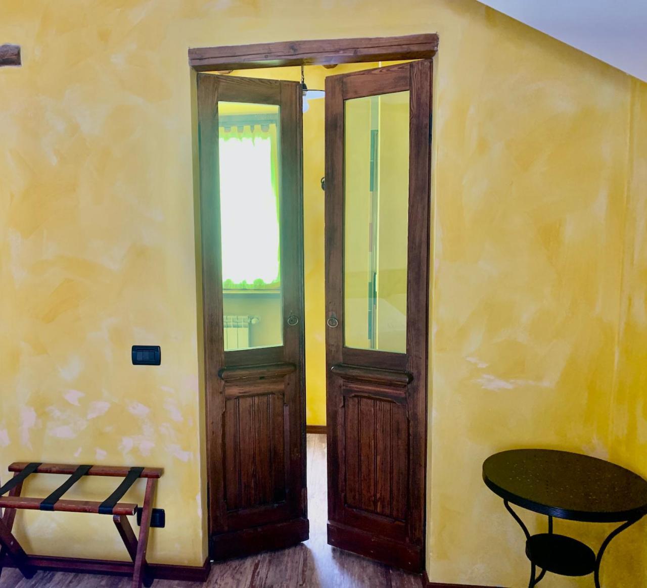 Agriturismo Il Talento Nella Quiete Castiglione dʼIntelvi Exterior foto
