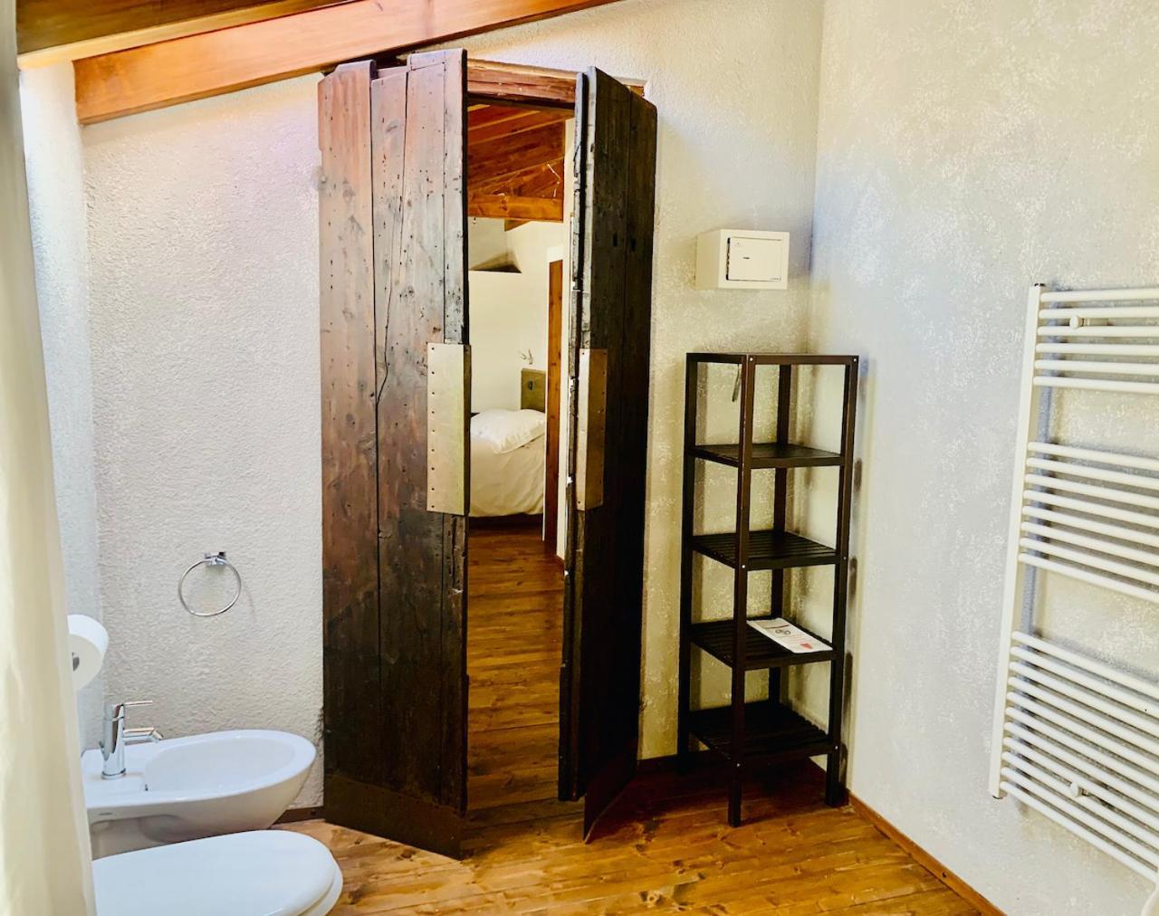 Agriturismo Il Talento Nella Quiete Castiglione dʼIntelvi Exterior foto