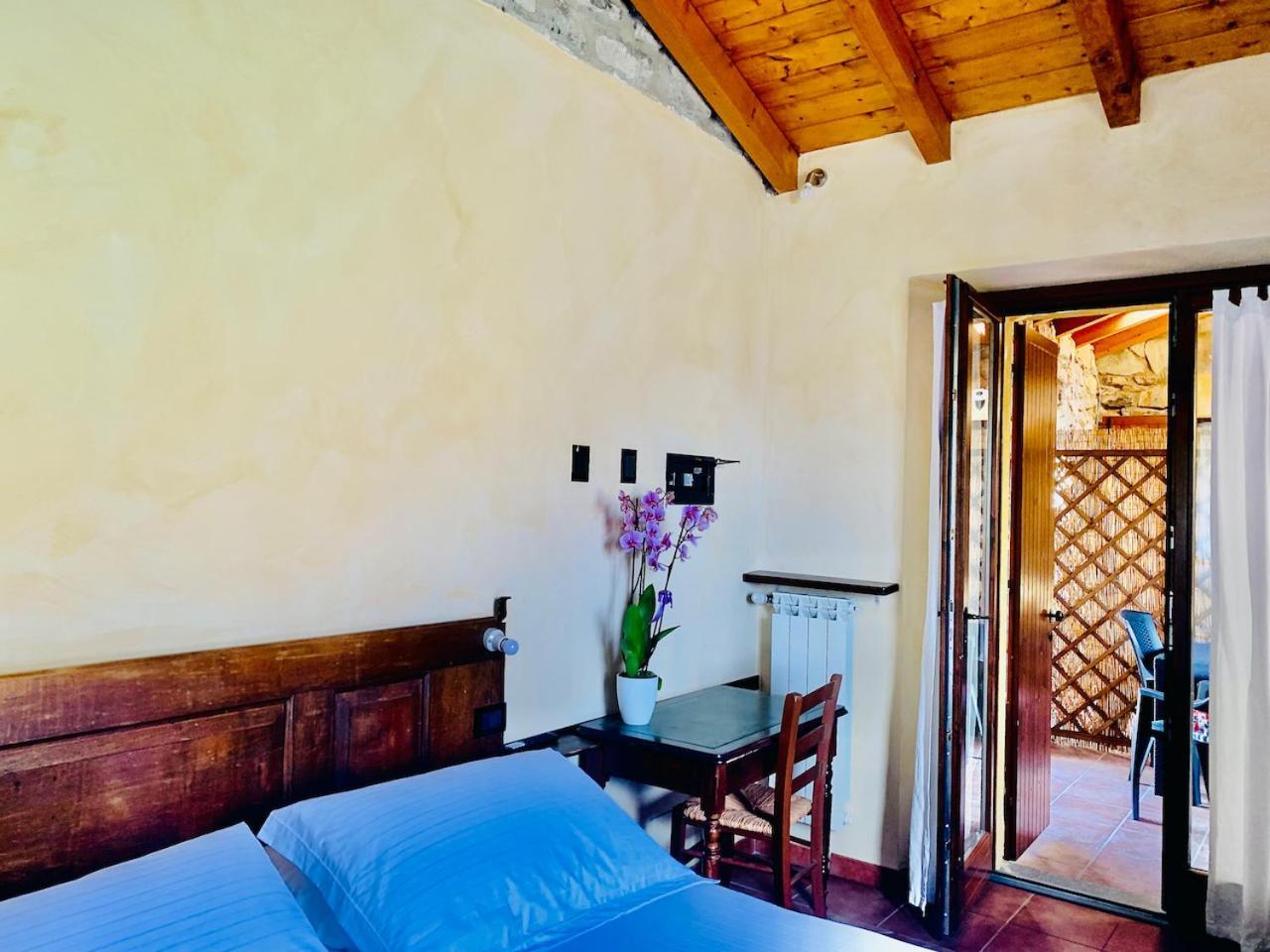 Agriturismo Il Talento Nella Quiete Castiglione dʼIntelvi Exterior foto