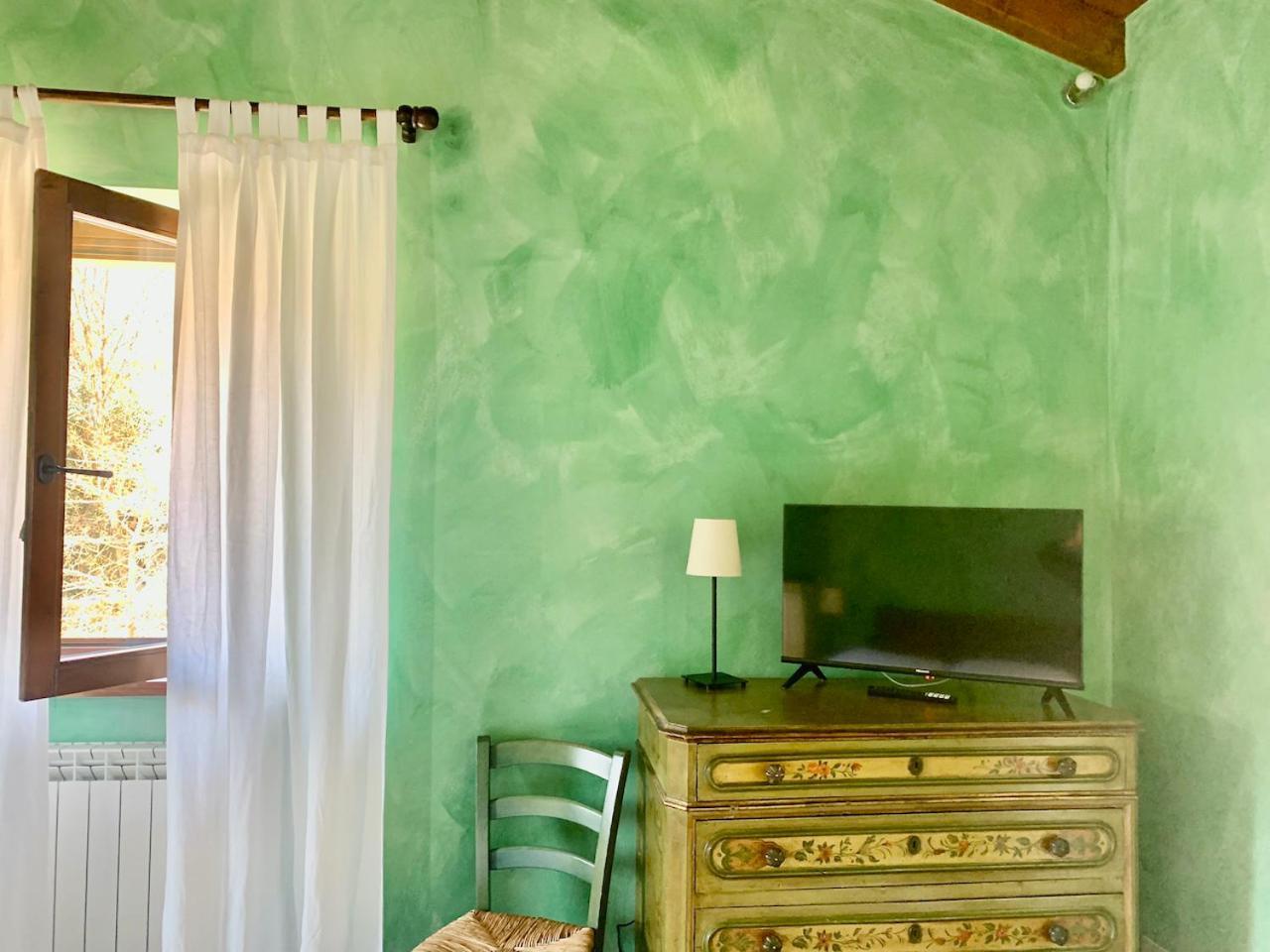 Agriturismo Il Talento Nella Quiete Castiglione dʼIntelvi Exterior foto